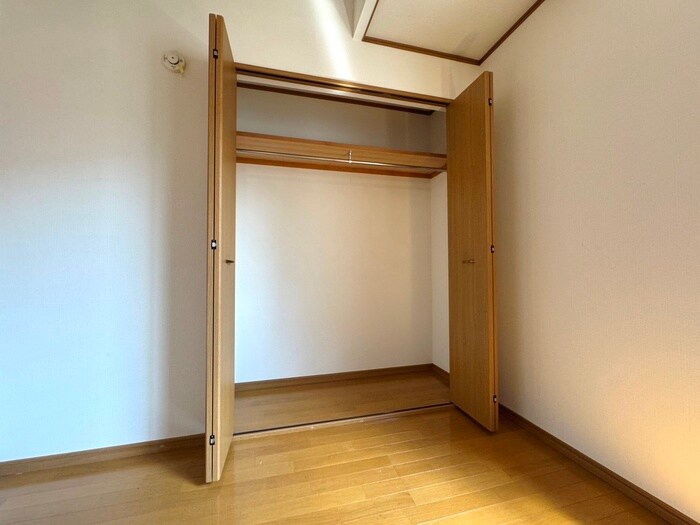 物件内観写真13　(収納)