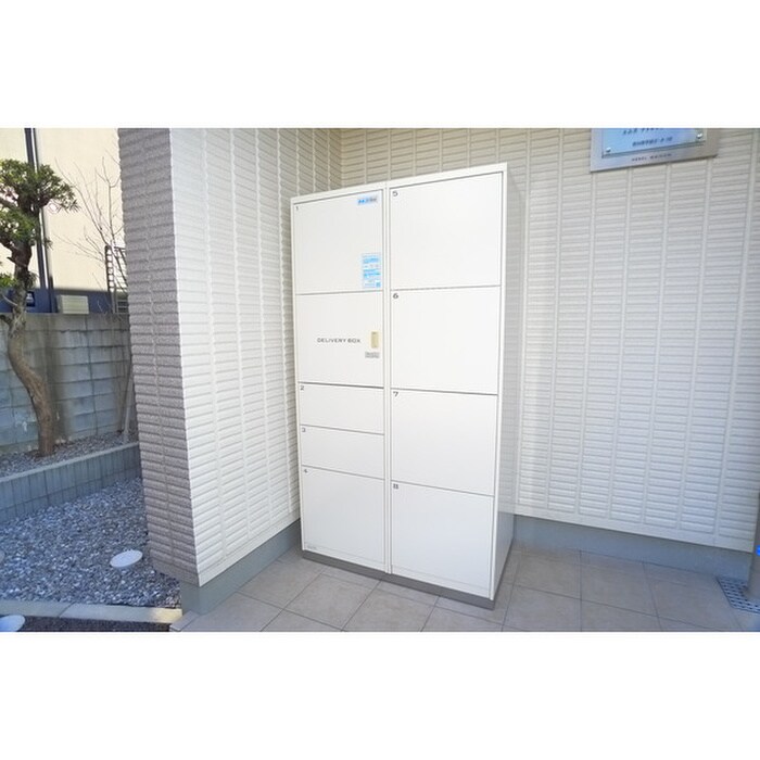 物件外観写真4　(建物設備)