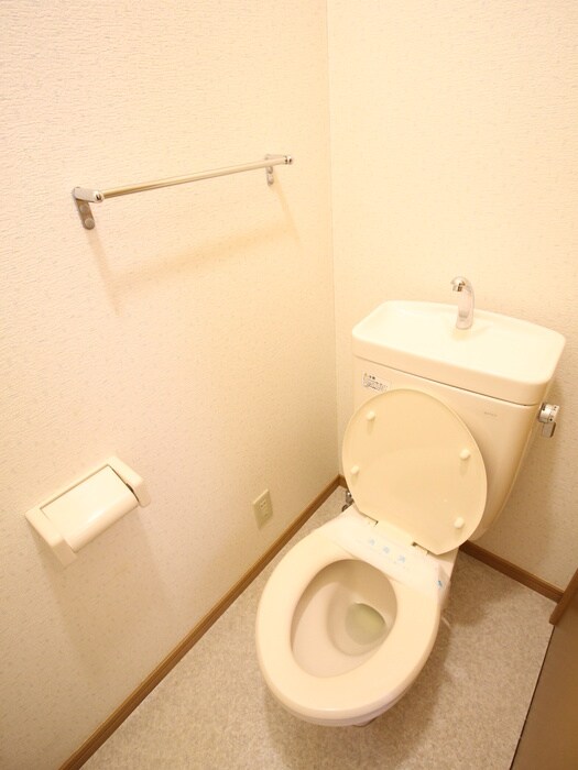 物件内観写真6　(トイレ)