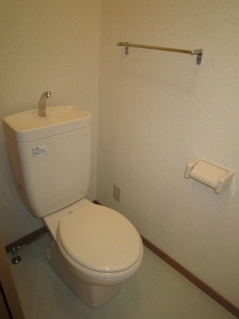 物件内観写真10　(トイレ)