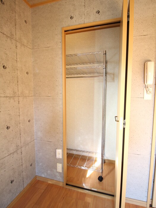 物件内観写真11　(収納)