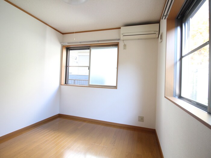 物件内観写真5　(居室)