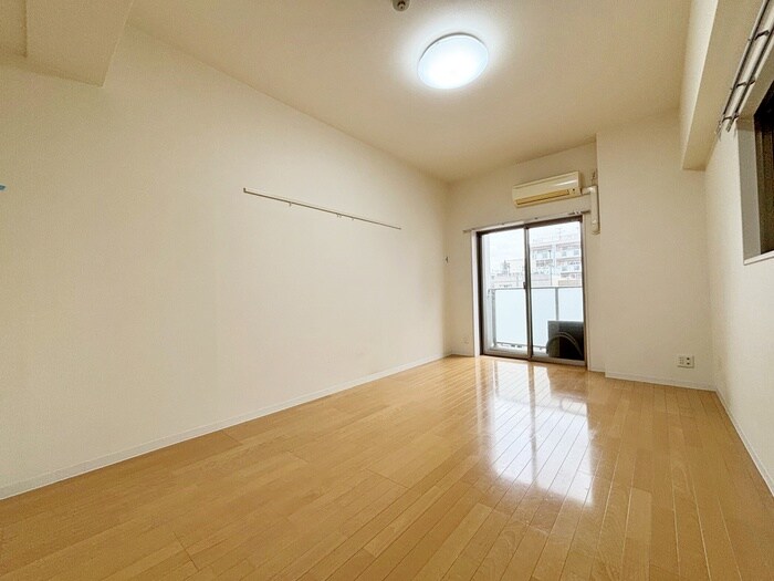 物件内観写真15　(居室)