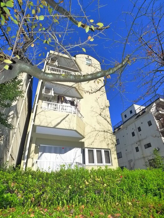 物件外観写真3　(外観写真)