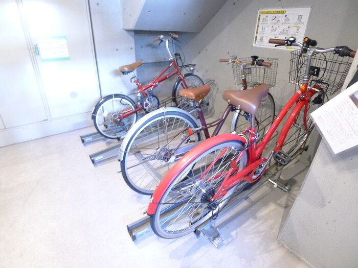 物件外観写真6　(駐輪場)