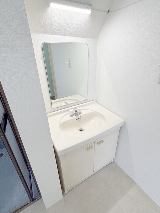 物件内観写真9　(洗面)