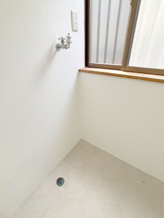 物件内観写真17　(洗濯機置場)