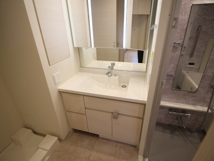 物件内観写真9　(洗面)