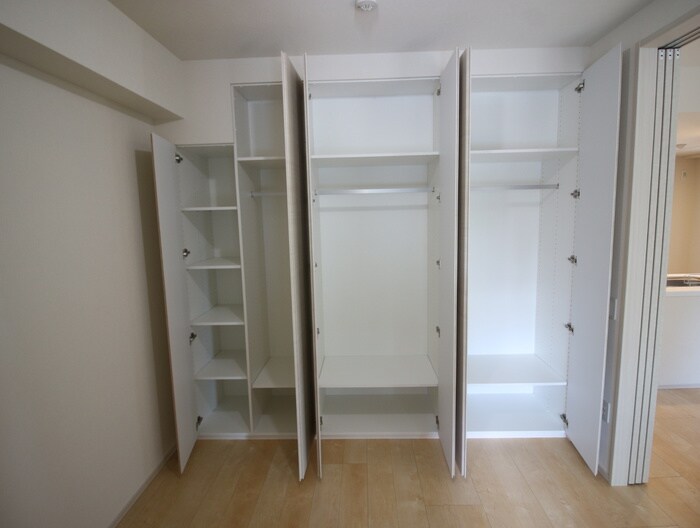 物件内観写真18　(収納)
