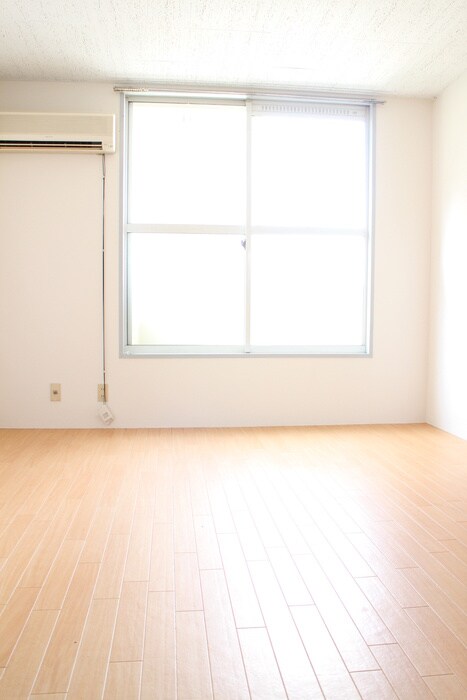 物件内観写真4　(居室)