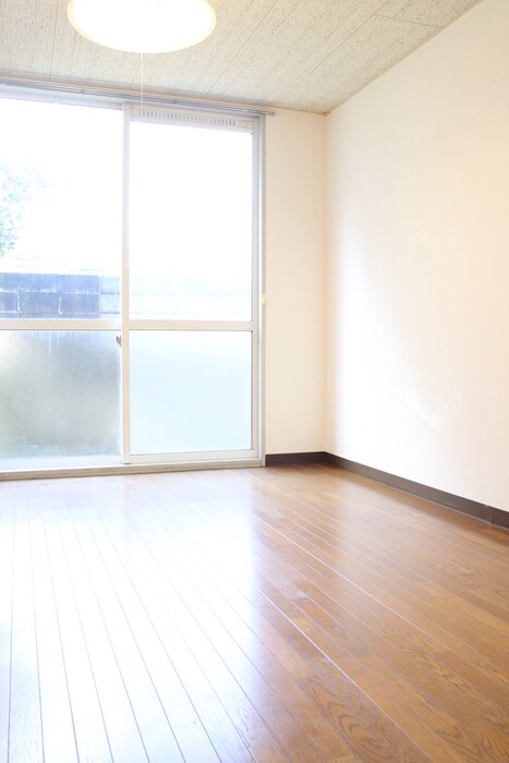 物件内観写真5　(居室)