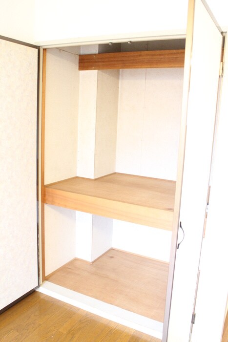 物件内観写真9　(収納)