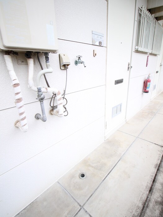 物件内観写真11　(洗濯機置場)