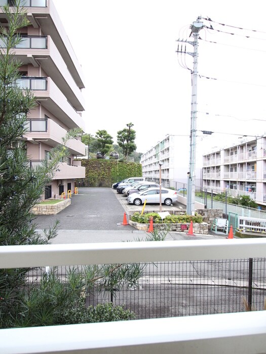 物件内観写真19　(室内からの展望)