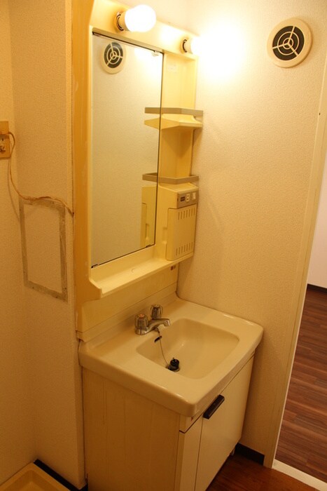 物件内観写真10　(洗面)