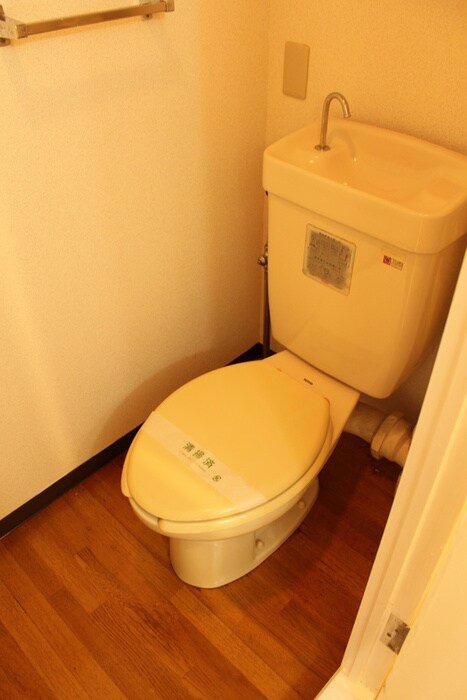 物件内観写真11　(トイレ)