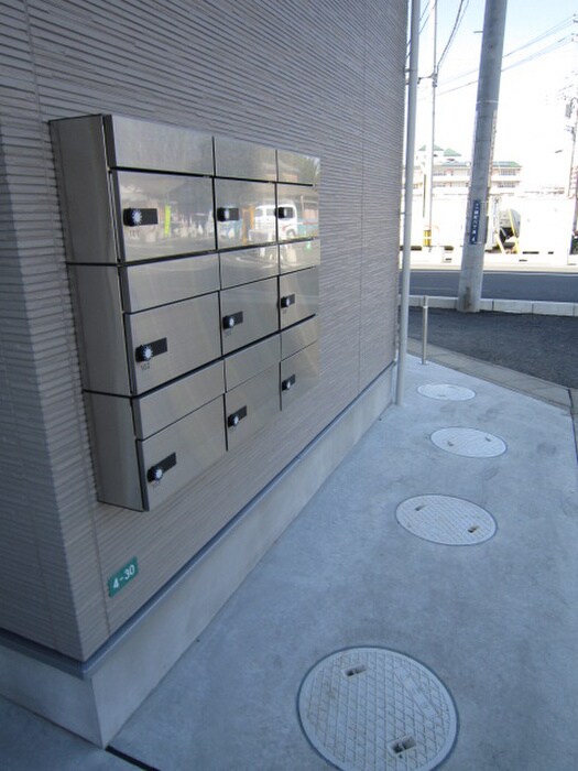 物件外観写真4　(建物設備)