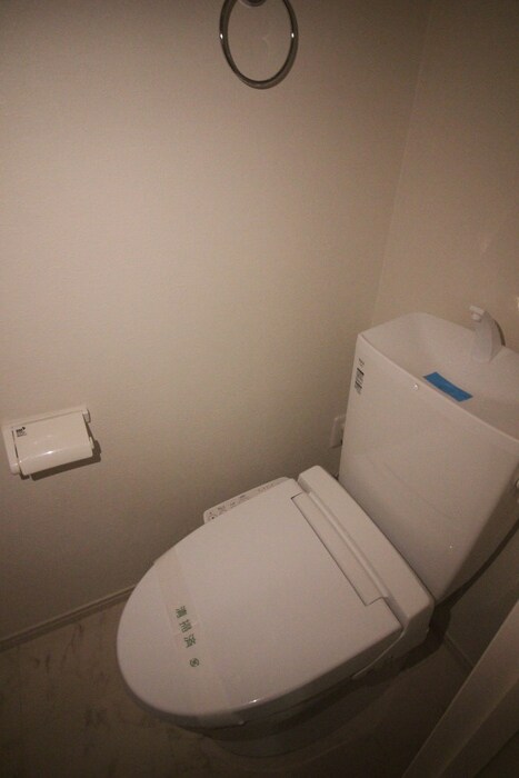 物件内観写真14　(トイレ)
