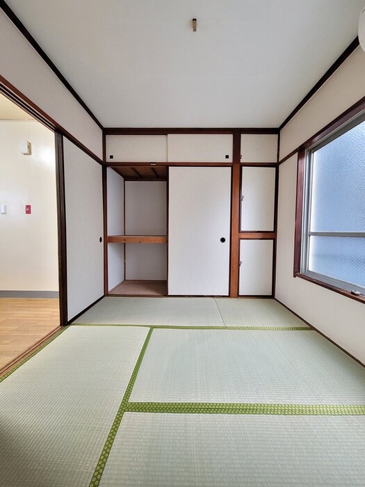 物件内観写真7　(収納)