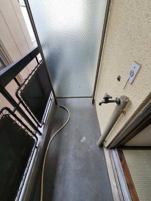 物件内観写真15　(洗濯機置場)