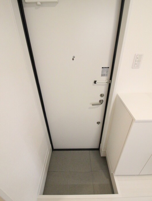 物件内観写真21　(玄関)