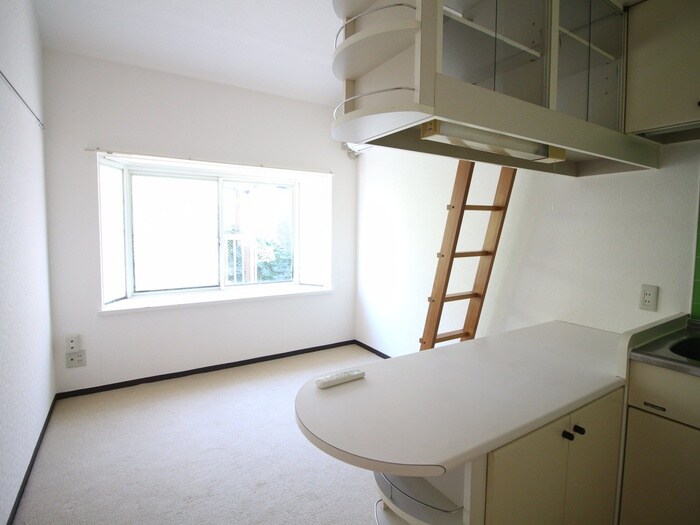 物件内観写真8　(居室)