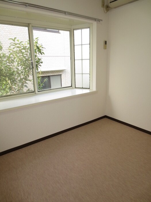 物件内観写真13　(居室)