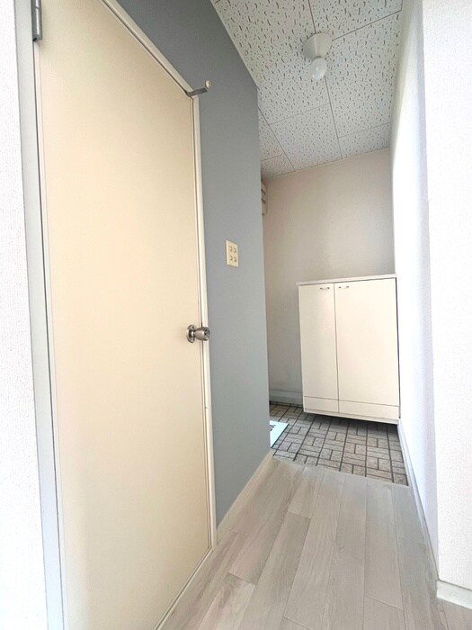 物件内観写真17　(廊下)