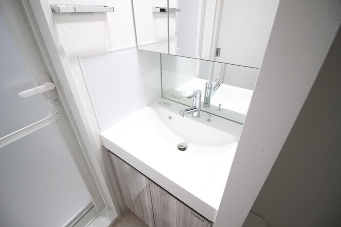 物件内観写真13　(洗面)