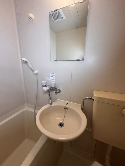 物件内観写真11　(洗面)