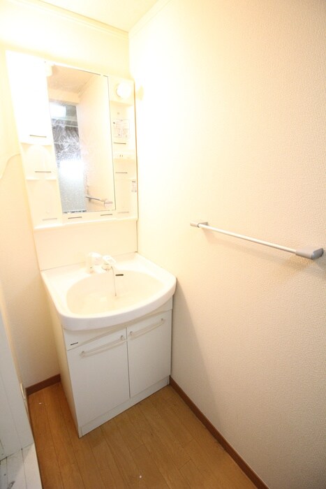 物件内観写真11　(洗面)