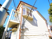 ホワイトハイツ成増の外観写真