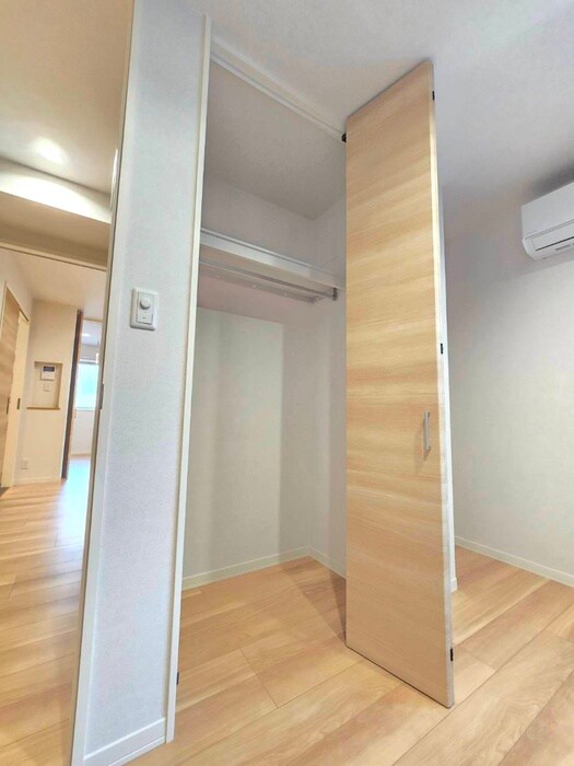 物件内観写真15　(収納)