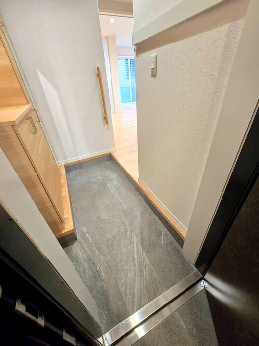 物件内観写真22　(玄関)