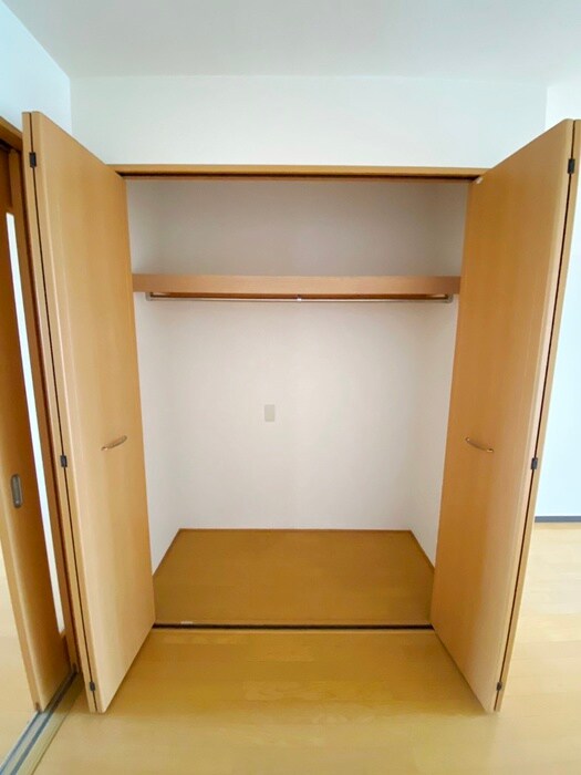 物件内観写真10　(収納)