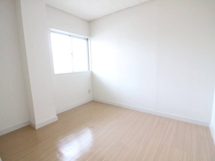 物件内観写真16　(居室)