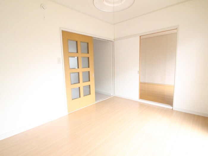 物件内観写真19　(居室)