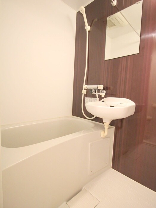 物件内観写真12　(バス／シャワールーム等)