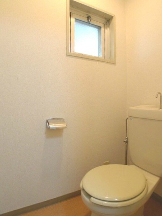 物件内観写真12　(トイレ)