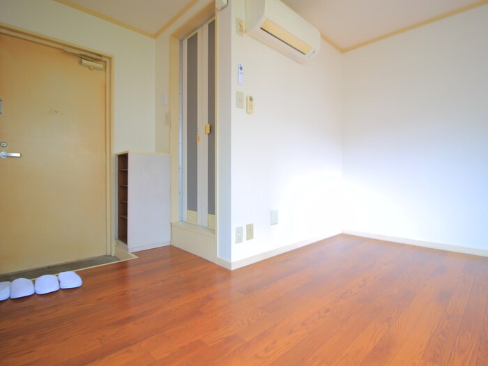 物件内観写真10　(居室)