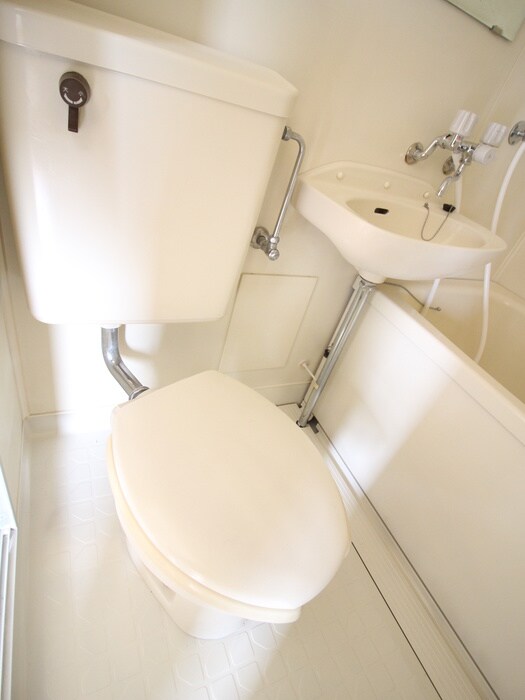 物件内観写真13　(トイレ)