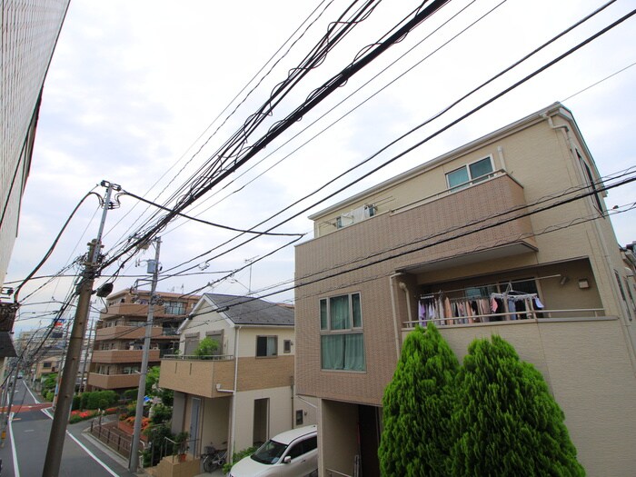 物件内観写真22　(室内からの展望)