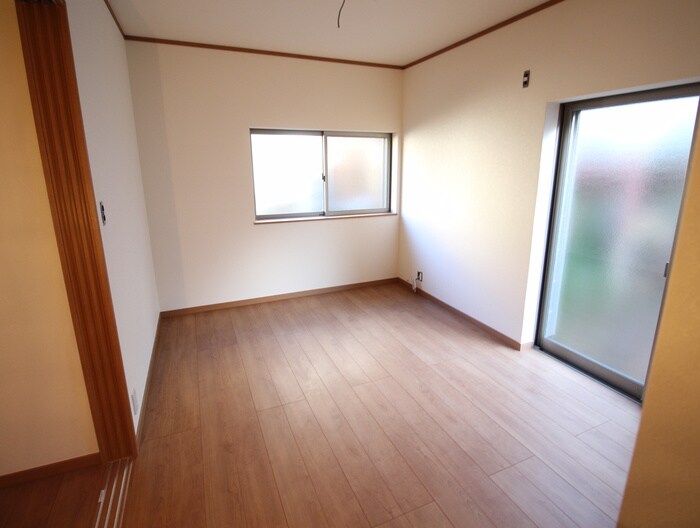 物件内観写真7　(居室)