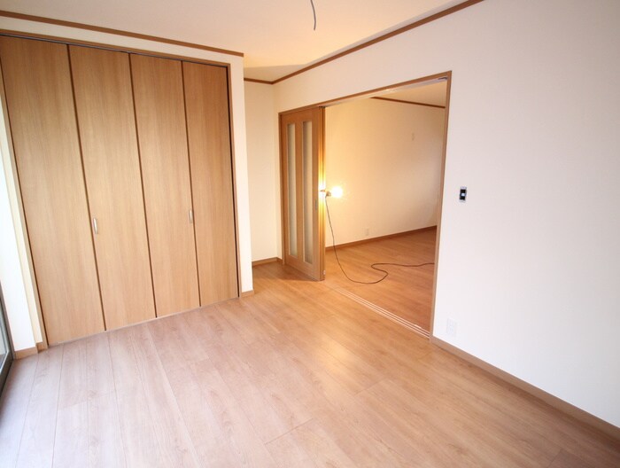 物件内観写真8　(居室)