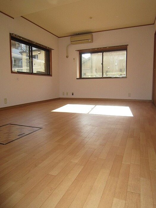 物件内観写真5　(居室)