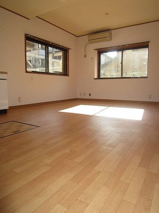 物件内観写真13　(居室)