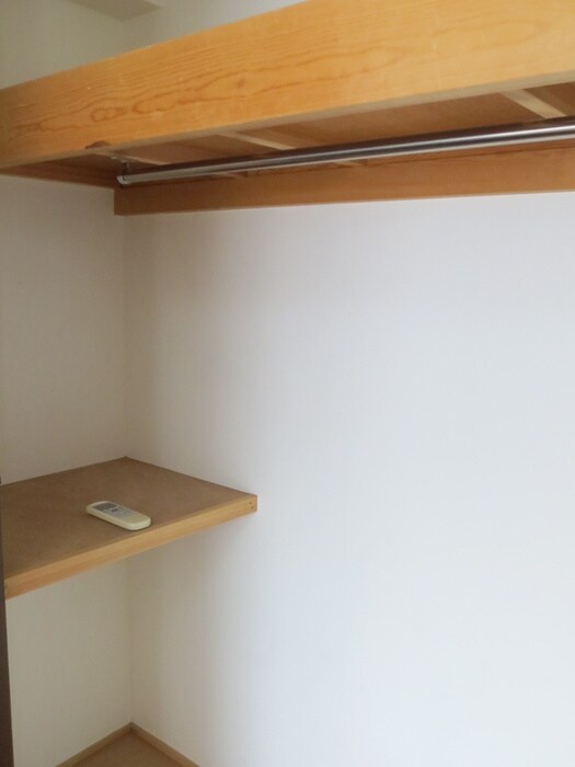 物件内観写真11　(収納)