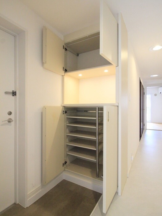 物件内観写真8　(収納)