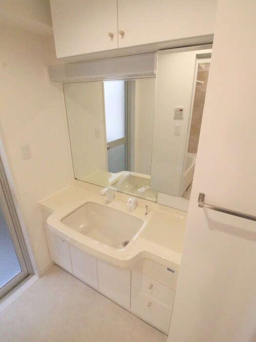 物件内観写真10　(洗面)