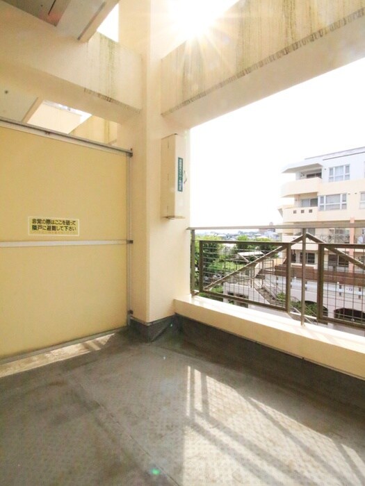 物件内観写真16　(ベランダ・バルコニー)